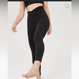 OFFLINE By Aerie Real Me High Waisted Crossover Legging